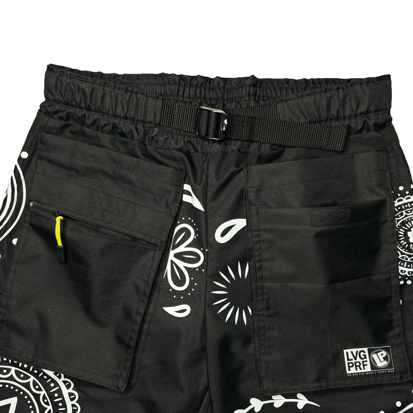 JUMBO PAISLEY SHORTS-BLACK